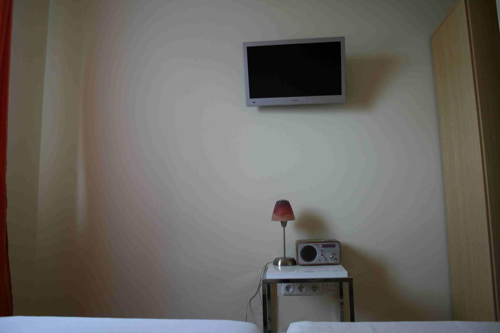 Uebernachtung Bei Michael - Ferienwohnung Rostock Bilik gambar